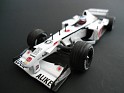 1:43 Minichamps Bar Honda 3 2001 White W/Black Stripes. Subida por indexqwest